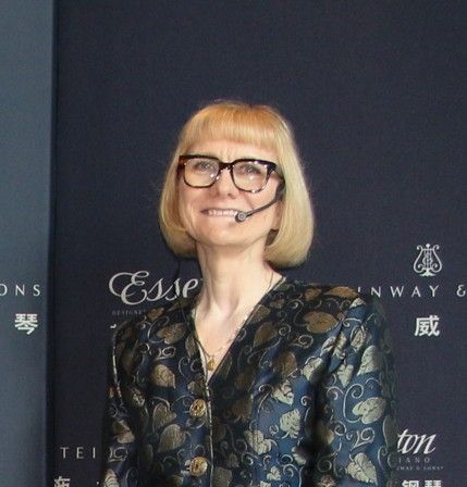 Portrait of Elizabeth